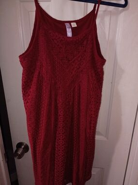 Lace-Trim Sleeveless Mini Dress in Deep Red